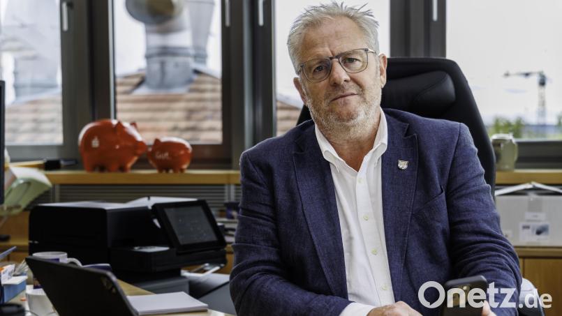 Tritt Oberbürgermeister Andreas Feller bei der Wahl 2026 an? Die CSU hat ihn nicht mehr nominiert. Archivbild: Hösamer