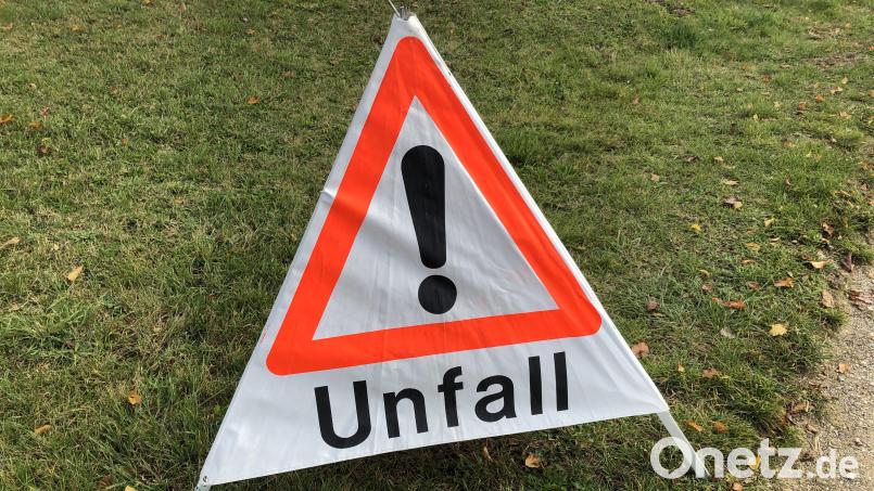In Püchersreuth kam es zu einem Unfall nach einem Vorfahrtsverstoß. Symbolbild Heike Unger [eik] (heike.unger@oberpfalzmedien.de)