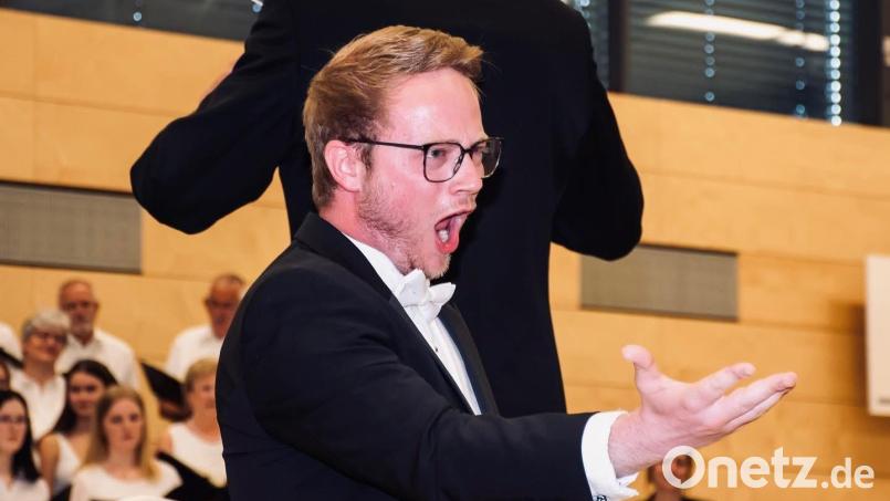 Stimmgewaltiger Solopart als Tenor. Bild: Ellen Oberdorfer/exb