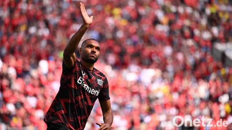 Jonathan Tah verabschiedet sich aus Leverkusen. Bild: Marius Becker/dpa