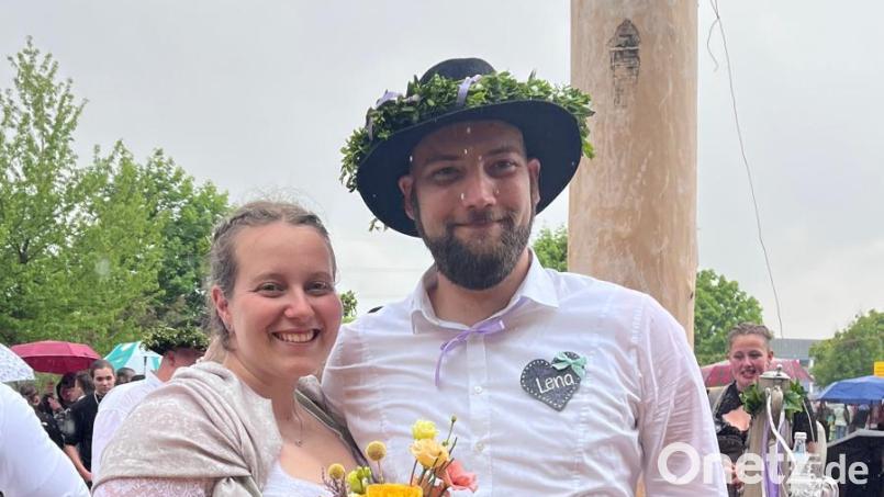 Lena Laßen und Dominik Piehler sind das neue Oberkirwapaar in Kümmersbruck. Bild: egl