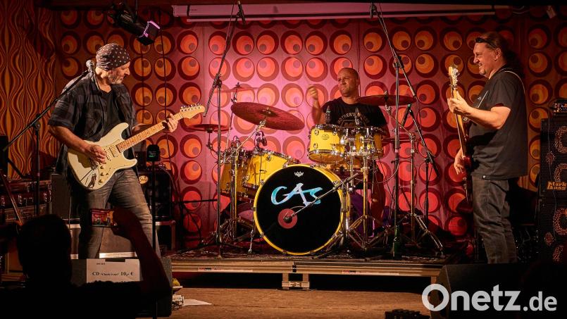 GAS - Gruber Alternative System. Die Band kehrt am 13. Juni an den Ort ihres ersten Live-Konzerts zurück – ins Wild Vaitl in Amberg. Bild: Maria Gruber
