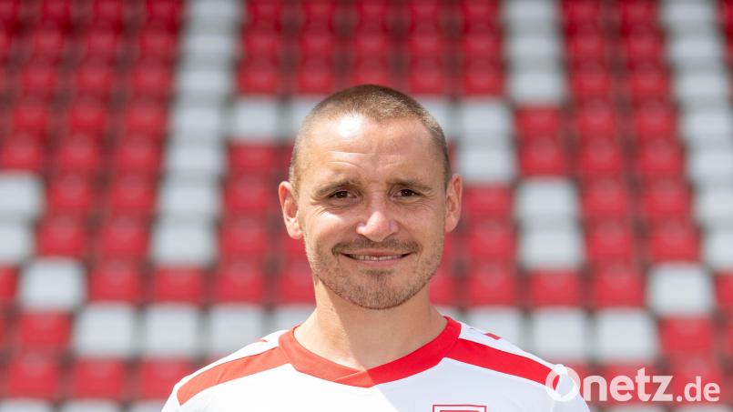 Der SSV Jahn geht mit seinem Kapitän in eine weitere Saison. Bild: Photo-Studio Büttner