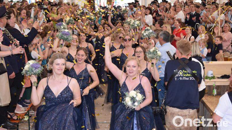 Die Festdamen waren ein Hingucker. Bild: bnr