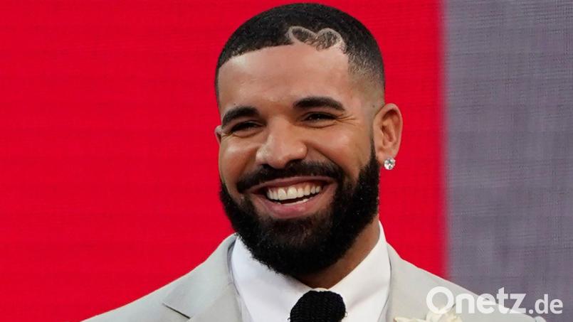 Rapper Drake soll im Sommer insgesamt neun Konzerte in Europa und Großbritannien geben. (Archivbild) Bild: Chris Pizzello/Invision/AP/dpa