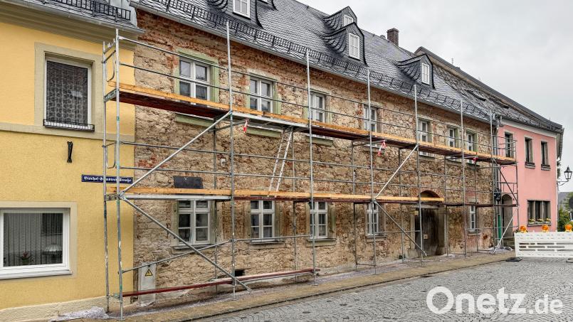 Die Stadt Bärnau will in diesem Jahr Grundstücke des Ackerbürgerhauses ankaufen. Weitere Investitionen sollen in den Bereichen Wasserversorgung und Kanal, Straßenbau, Straßenbeleuchtung und Wohnungsbau liegen – auch dafür soll die Kreditaufnahme in Höhe von 2,3 Millionen Euro dienen. Bild: Susanne Forster