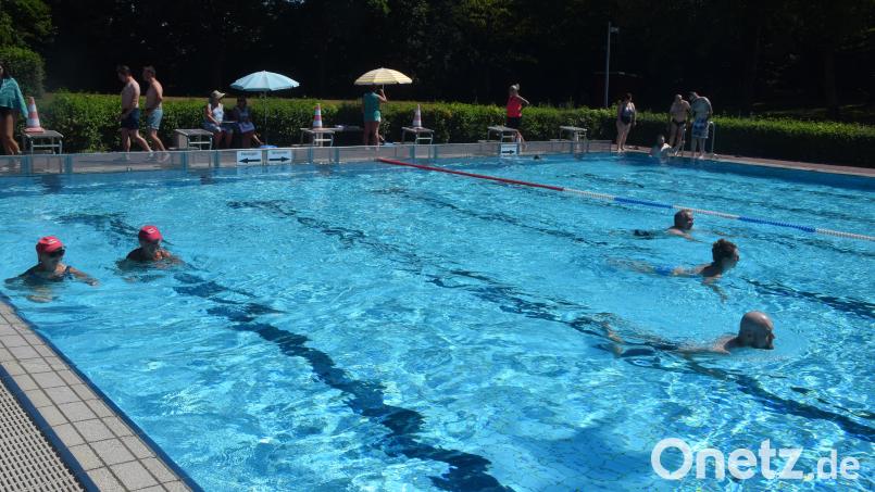 Ab dem Pfingstsamstag kann wieder geschwommen werden im Windischeschenbacher Freibad und dies heuer wieder mit verlängerten Öffnungstagen und -Zeiten. Archivbild: fz