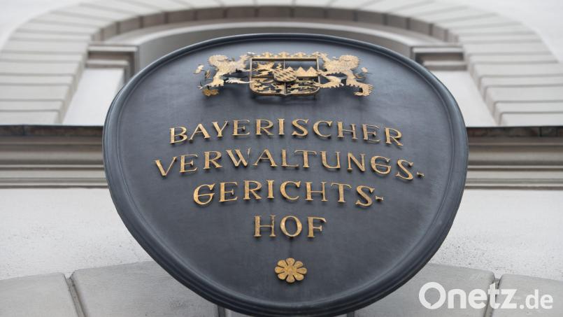 Der bayerische Verwaltungsgerichtshof hat einer Beschwerde der Stadt Schwandorf Recht gegeben. Ein Wirtshaus in einem Stadtteil bleibt deshalb geschlossen. Bild: Peter Kneffel/dpa
