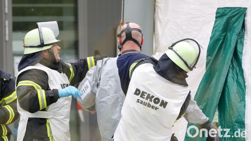 Ein Lösungsmittel auf Acetonbasis hat vermutlich die Hautreizungen bei Mitarbeitern eines DHL-Verteilzentrums in Langenzenn verursacht. Bild: Daniel Karmann/dpa
