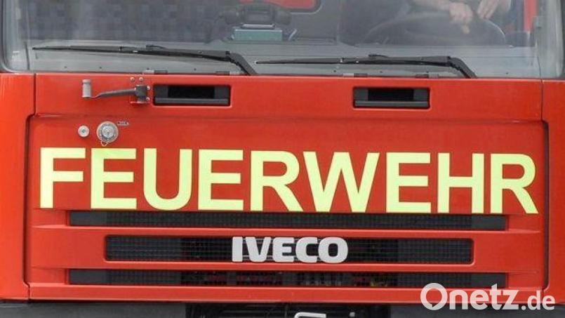 Die Feuerwehr musste am Samstag in Ettmannsdorf Keller auspumpen. Bild: Petra Hartl