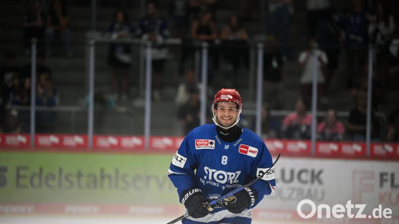 Daniel Schwaiger verstärkt künftig die Verteidigung der Blue Devils Weiden. Bild: Sven Lägler/exb