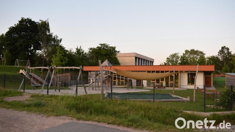 Das Kinderhaus Moritz soll um eine altersgeöffnete Gruppe erweitert werden. Dazu ist ein temporärer Anbau in Containerbauweise notwendig. Bild: bnr