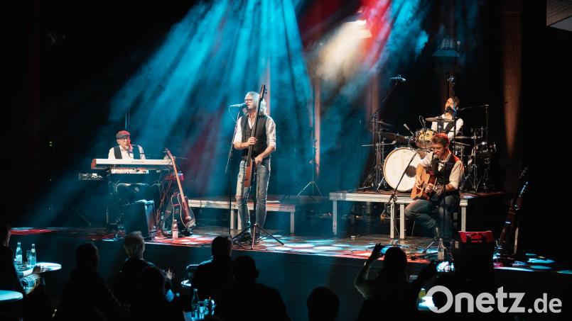 Huebnotix spielen Klassiker der Rock-Geschichte unplugged. Bild: Huebnotix/exb