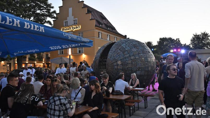 So sah es vergangenes Jahr am Amberger Altstadtfest auf dem Multifunktionsplatz aus. Archivbild: Petra Hartl