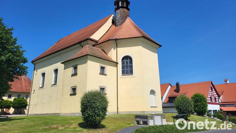 Idyllisch gelegen ist die Wallfahrts- und Expositurkirche Kleine Kappl auf einer Anhöhe. Vor bald 300 Jahren wurde sie an dieser Stelle erbaut. 2027 soll dies mit einem großen Fest gefeiert werden. Bild: rti