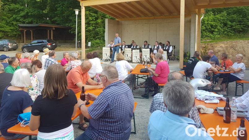 Die „Böhmischen Blechblous`n“ bei ihrem Auftritt 2024. Archivbild: gi