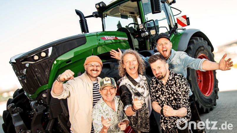 Die Macher der österreichischen Version der Sendung &quot;Bauer sucht Frau&quot; fahren auf die Troglauer ab. Wie im Vorjahr steuern die fünf Musiker aus dem Kemnather Land den Titelsong zur aktuellen Staffel bei. Bild: Daniel Raps
