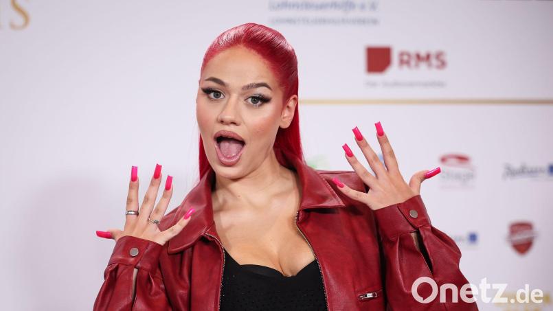 Anfang Juli werden Badmómzjay, Doechii und zahlreiche andere beim Hip-Hop-Festival „Splash!“ in Ferropolis bei Gräfenhainichen in Sachsen-Anhalt auf der Bühne stehen. (Archivbild) Bild: Christian Charisius/dpa