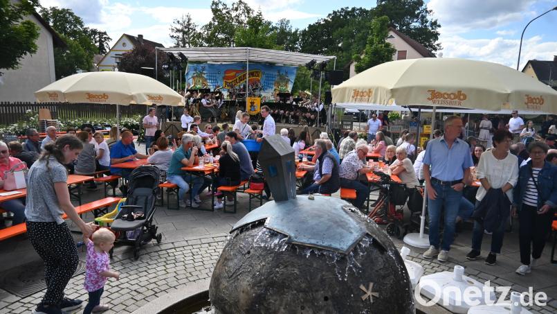 Rund um den Pirker Brunnen steigt am kommenden Sonntag wieder das beliebte Pirkerfest. Archivbild: kki