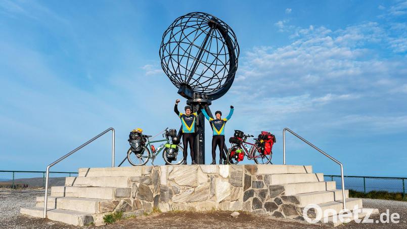 Mit unterhaltsamen Anekdoten, beeindruckenden Bildern, Videos und Drohnenaufnahmen
nehmen die Fotojournalisten ihre Zuschauer mit auf eine spektakuläre Reise. Bild: Butscheike & Mender/exb