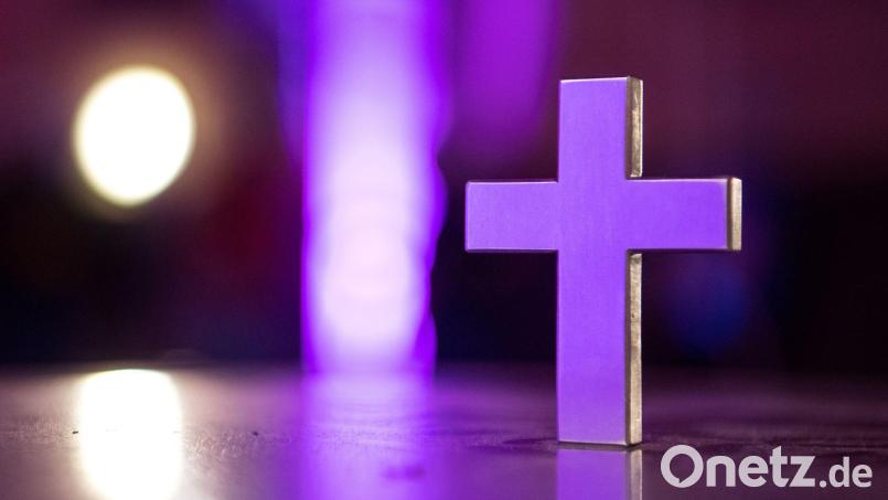 Sieben Pfarreien sollen bis 2034 die neue Pfarreiengemeinschaft am Steinwald bilden. Symbolbild: Sebastian Gollnow/dpa