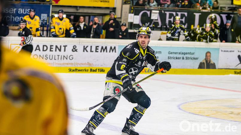 Manuel Edfelder wechselt von den Tölzer Löwen zu den Blue Devils Weiden. Bild: Philipp Schmitz/exb