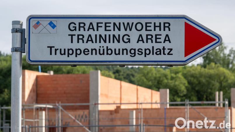 Auf dem Truppenübungsplatz gibt es Ende Juni Übungen, die deutlich hörbar sind - auch nachts. Archivbild: Armin Weigel/dpa