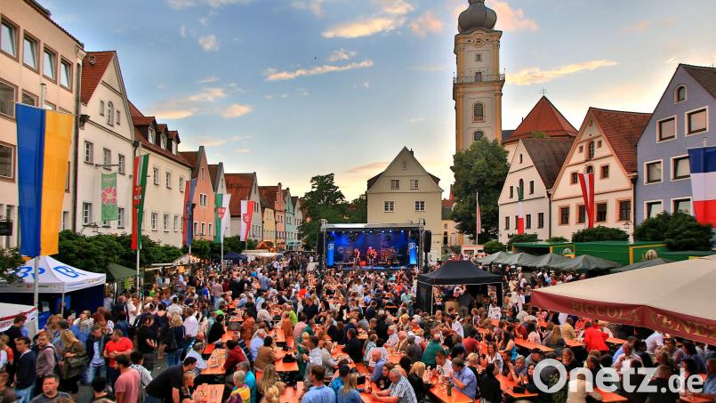 Am letzten Juniwochenende verwandelt sich die Weidener Altstadt beim Bürgerfest wieder in eine Festmeile. Archivbild: wd