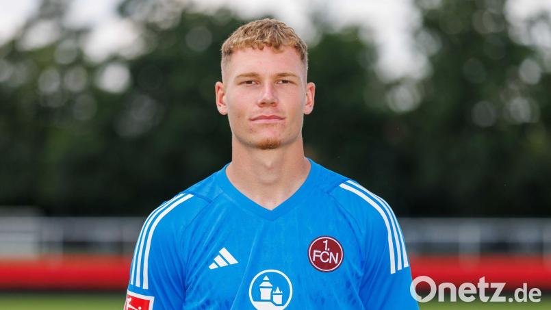 Nicolas Ortegel verlässt vorübergehend den 1. FC Nürnberg. Bild: Daniel Karmann/dpa