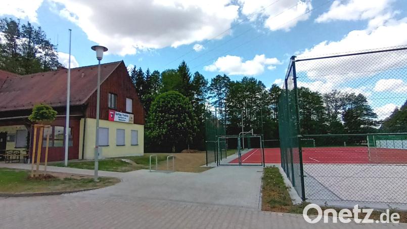 Nur noch Kleinigkeiten sind auf dem &quot;Sportpark&quot;-Gelände zu richten. Am 6. Juli wird es offiziell eingeweiht. Bild: bjp Bernhard Piegsa