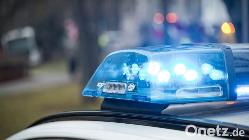 In der Nähe des Hofer Bahnhofs wurde die Fliegerbombe entdeckt. (Symbolbild) Bild: Daniel Vogl/dpa