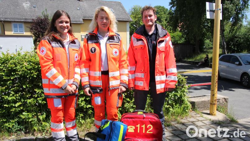 Rebekka Müller, Daniela Landgraf und Sebastian Renner (von links) bilden nun die Helfer vor Ort Pechbrunn. Bild: kro