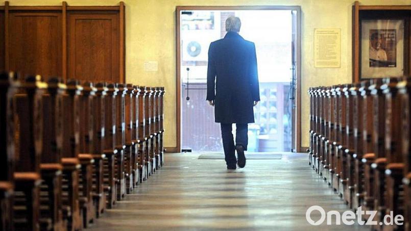 Auf eine betrügerische Internetseite fiel ein 28-jähriger Mann beim Versuch, aus der Kirche auszutreten, herein. Bild: Ingo Wagner/dpa