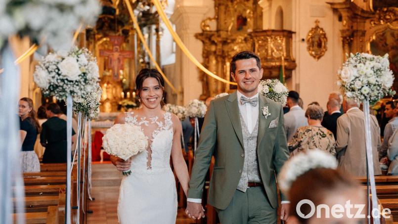 Anja und Florian Hecht sind jetzt auch kirchlich verheiratet. Bild: Markus Thoma