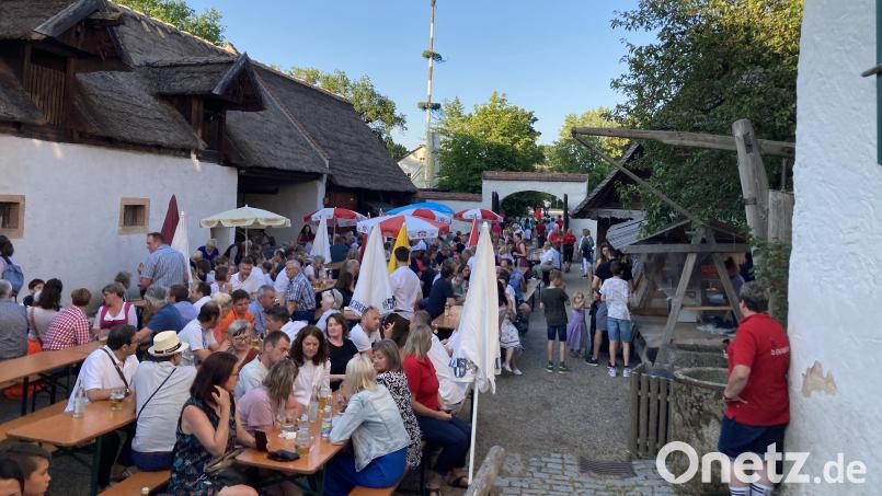 Am letzten Juniwochenende findet wieder die Perschener Kirchweih im Edelmannshof statt. Bild: Felix Schäffer/Freilandmuseum Oberpfalz/exb