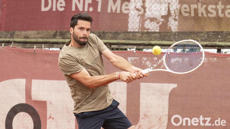 In der am Samstag beginnenden neuen Saison in der Tennis-Regionalliga bietet der TC Amberg am Schanzl zwei Franzosen an der Spitze der Teamliste auf. Jules Marie (Bild) schlägt im dritten Jahr für die Oberpfälzer auf, ein Landsmann wird neu an Position eins geführt. Bild: Michael Sommer