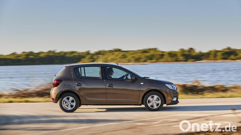 Ein See voller Tränen oder ein kostengünstiger Kamerad? Ein gebrauchter Dacia Sandero kann viele Facetten haben, worauf ist besonders zu achten? Bild: Dacia/dpa
