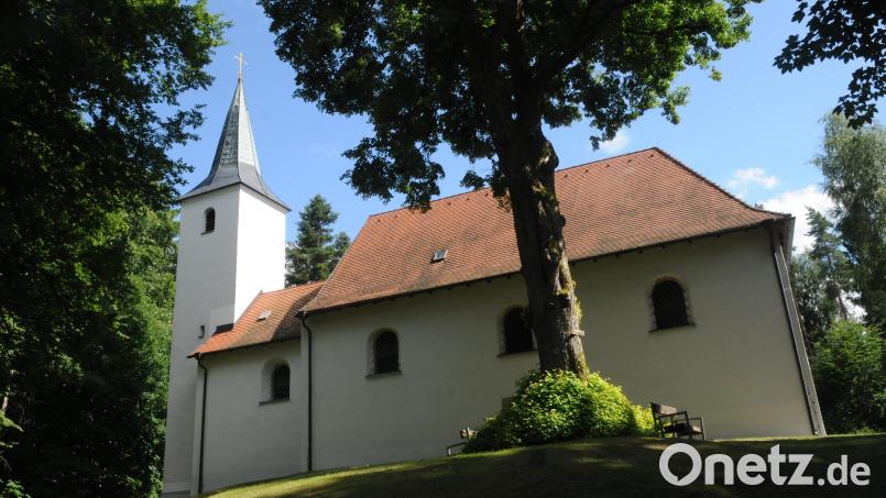 Am Sonntag findet die traditionelle Sternwallfahrt zur St. Ulrichskapelle auf dem gleichnamigen Berg im Bereich der Katholischen Expositur Burkhardsrieth statt. Bild: bey
