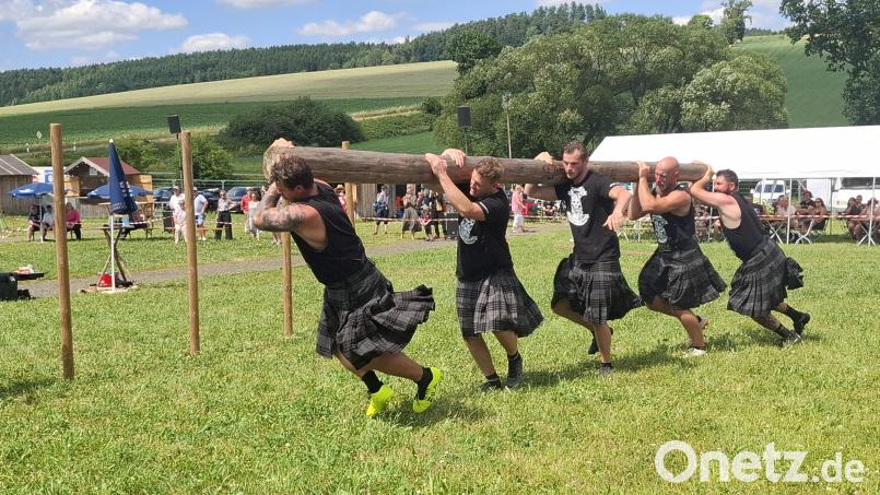 Kraft und Schnelligkeit wird den Teams bei den Highland Games abverlangt. Bild: jua