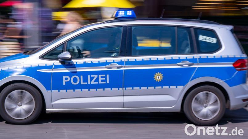 Unter Drogeneinfluss stand ein Autofahrer, den Polizeibeamte am Sonntag in Tirschenreuth kontrollierten. Symbolbild: Monika Skolimowska/dpa