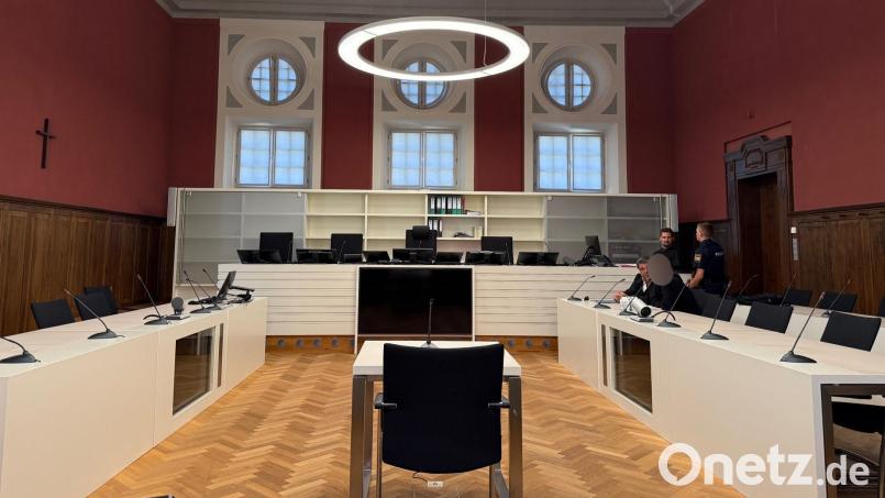 Durch ein Geständnis des Angeklagten kam es am Dienstag in einem Betrugsprozess am Landgericht in Amberg früher als erwartet zu einem Urteil. Bild: Hohlheimer