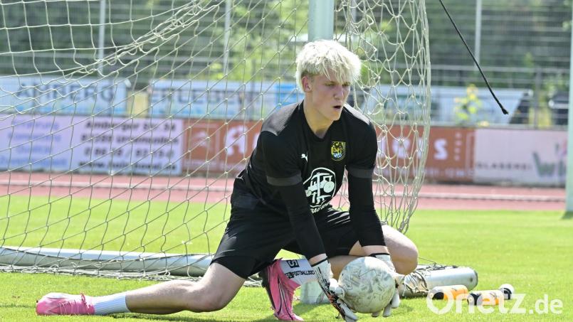 Torwart Tim Haller wechselt vom FC Amberg zum SV Köfering. Bild: Hubert Ziegler