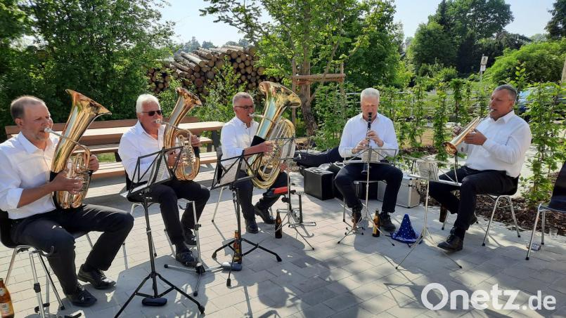Von 17 Uhr an werden am Samstag, 5. Juli, die &quot;Randlbäihm&quot; die Gäste im Fritz-Singer-Park unterhalten und damit das Bergfest in Arzberg eröffnen. Bild: Christl Schemm