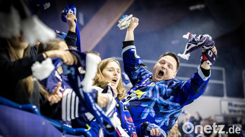 Sollte die KI Recht behalten, haben Fans der Blue Devils Weiden in den nächsten zehn Jahren einiges zu bejubeln. Archivbild: Tobias Neubert