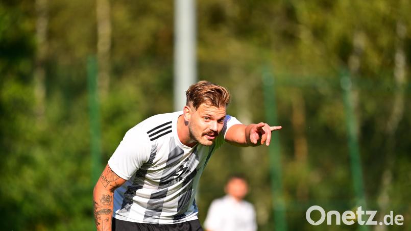 Spielertrainer Lukas Trösch weist der DJK Falkenberg den Weg zum Klassenerhalt in der Kreisklasse 4 des Fußballkreises Hof/Wunsiedel/Tirschenreuth. Bild: Thomas Schrems