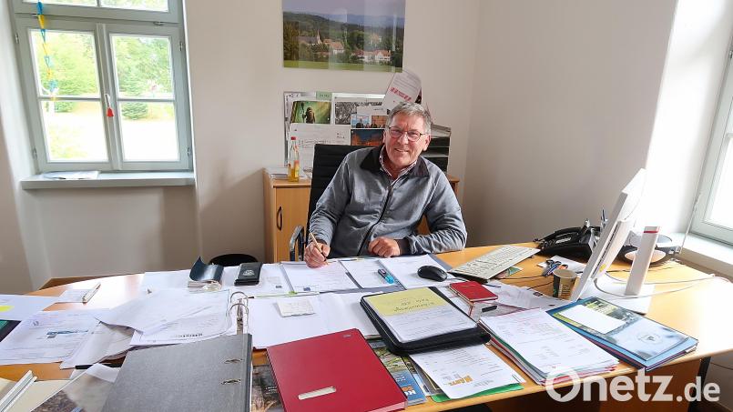 Noch offen lässt Bürgermeister Oskar Schuster seine erneute Kandidatur bei den Kommunalwahlen 2026. Bild: bsc