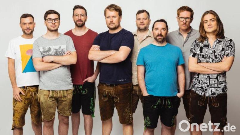 La Brass Banda mit ihrem neue Album &quot;Polka Party 2025&quot; Bild: David Königsmann/exb
