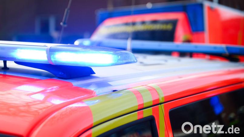 Der 16-Jährige kam in ein Krankenhaus. (Symbolbild) Bild: Julian Stratenschulte/dpa