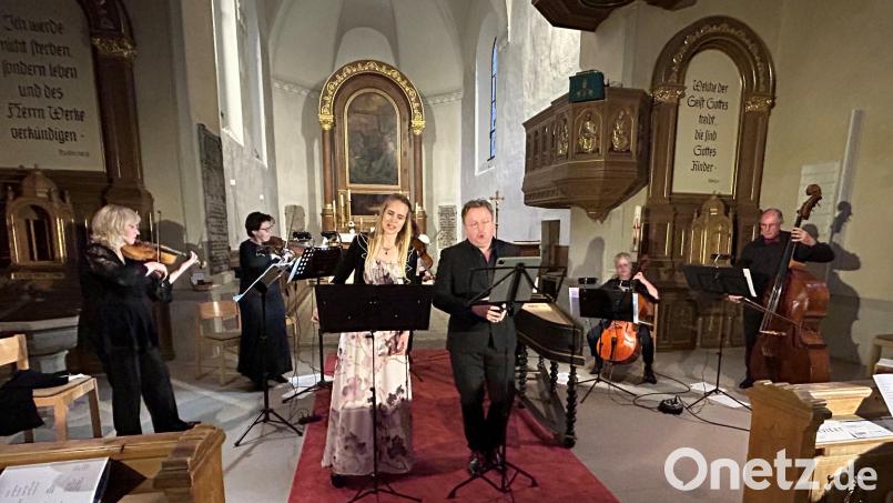 Das Arte Ensemble holt sich für das 36. Rathauskonzert in Vohenstrauß, das heuer in der evangelischen Stadtkirche veranstaltet wird, gesangliche Unterstützung. Sopranistin Laura Demjan und Countertenor Franz Vitzthum machen den abwechslungsreichen Abend perfekt. Bild: ck