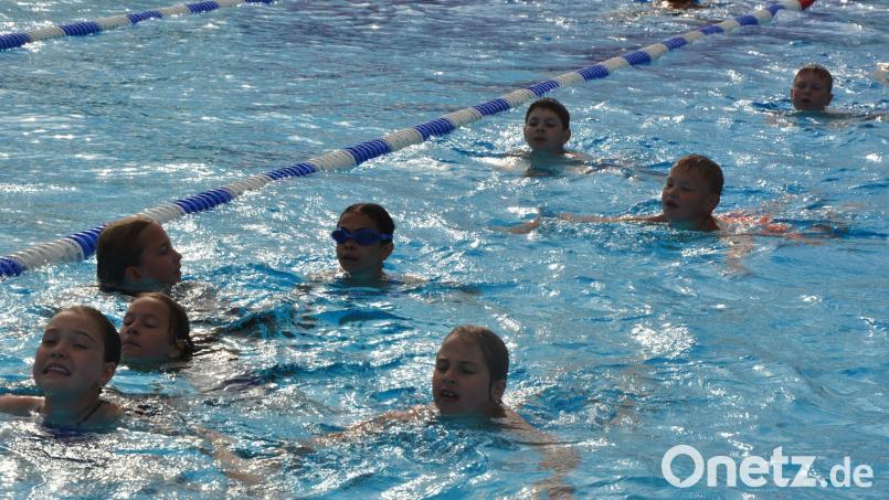 Vom 25. bis 26. Juli findet im Waldsassener Egrensis-Bad wieder das 24-Stunden-Schwimmen statt. Archivbild: jr